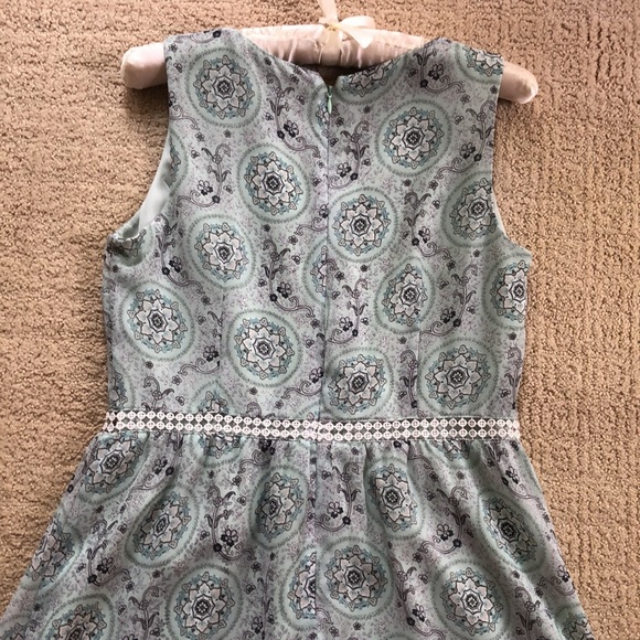 Loft sea green sleeveless dress with lace detail - Picture 9 of 16